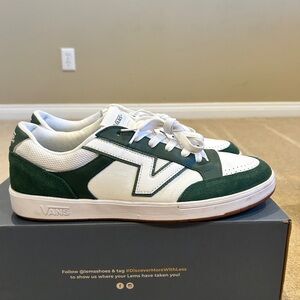 Vans Lowland Size 13